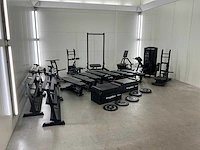 Booty builder / kingsbox partij fitnessapparatuur - afbeelding 15 van  50
