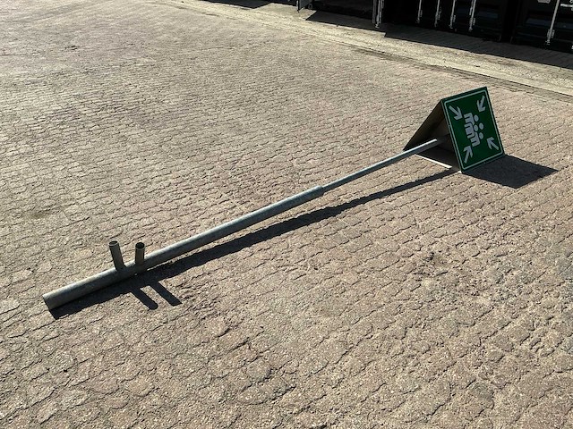 Bord “verzamelplaats”, op paal - afbeelding 1 van  4
