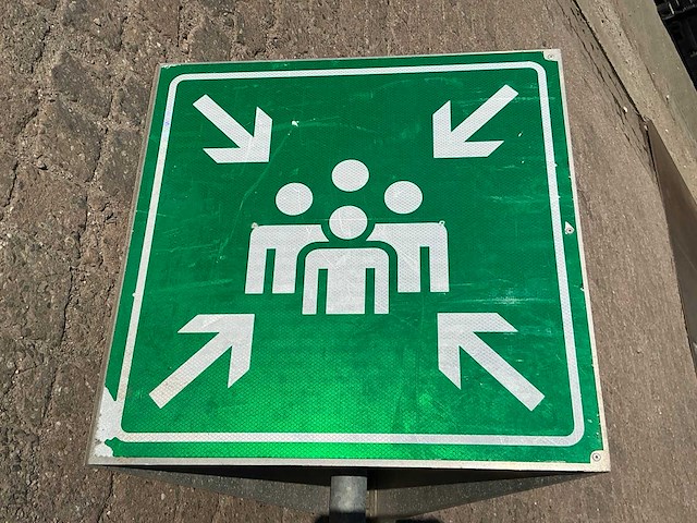 Bord “verzamelplaats”, op paal - afbeelding 3 van  4