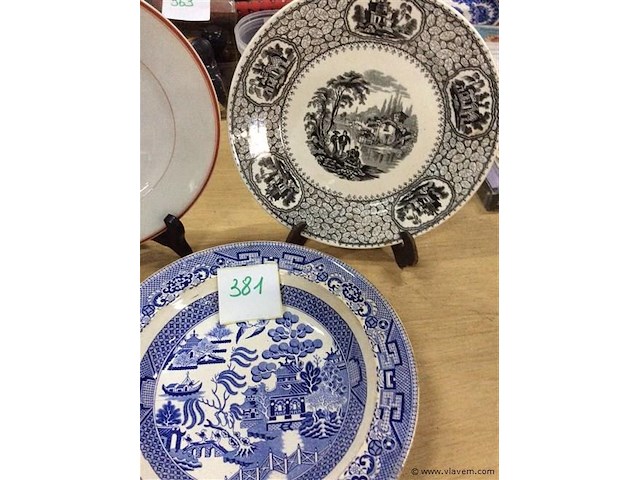 Borden met steun (grootste ø:22) - afbeelding 2 van  3