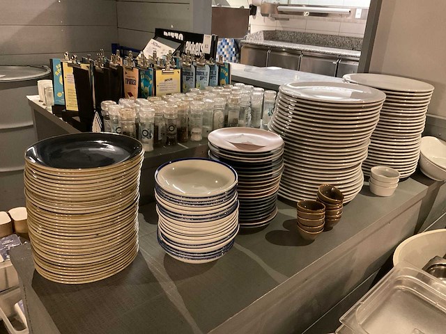 Borden - afbeelding 2 van  8