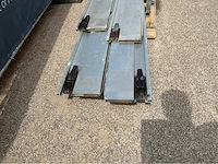 Bordenset aluminium - afbeelding 2 van  6