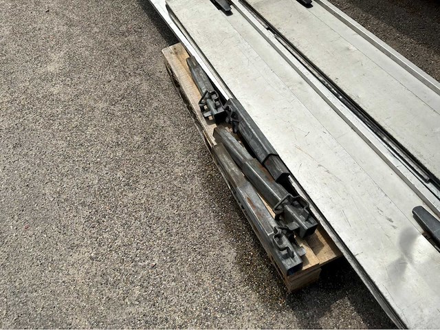 Bordenset aluminium - afbeelding 4 van  6