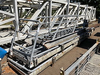 Bordes met steektrap - afbeelding 1 van  6