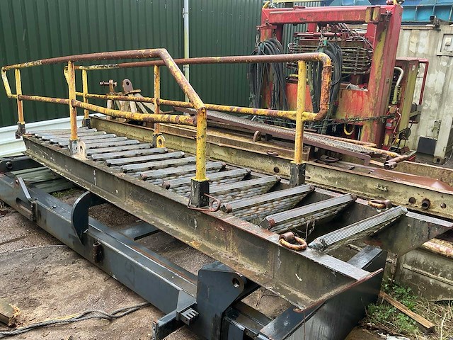 Bordestrap met leuning - afbeelding 1 van  4