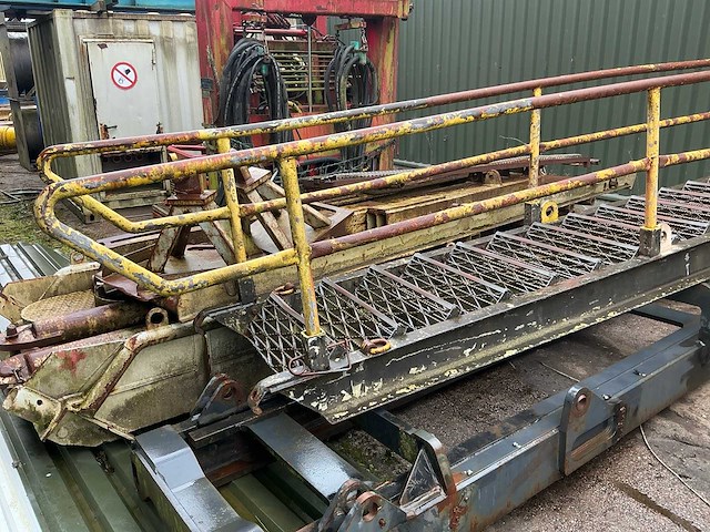 Bordestrap met leuning - afbeelding 3 van  4