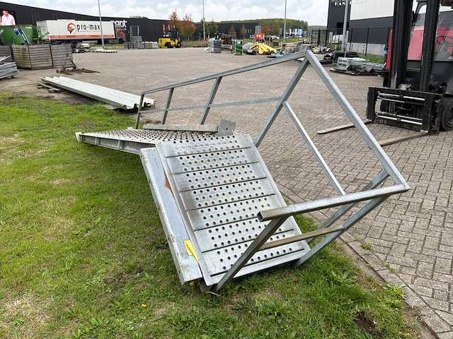 Bordestrap - afbeelding 6 van  9