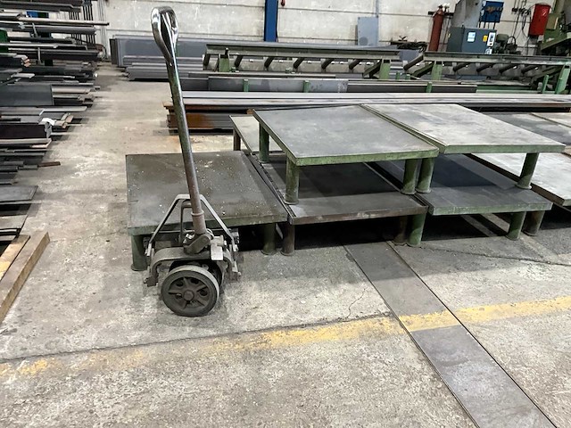 Bordeswagen met 13 bordessen - afbeelding 2 van  9