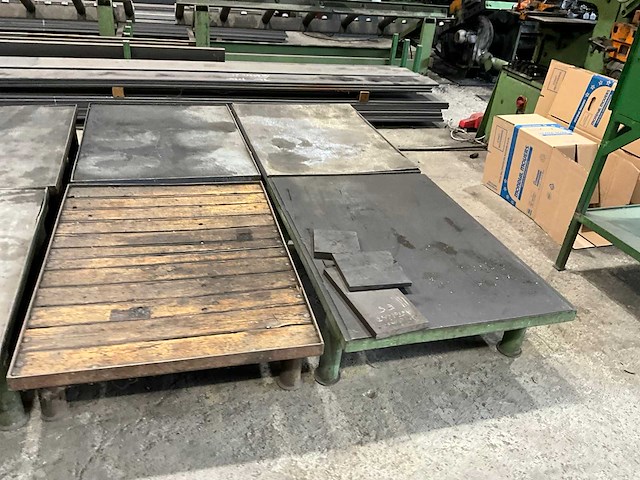 Bordeswagen met 13 bordessen - afbeelding 7 van  9