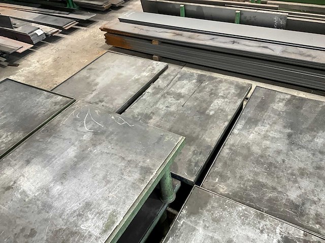 Bordeswagen met 13 bordessen - afbeelding 8 van  9