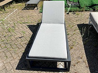 Borek - calcara - sunbed - afbeelding 2 van  6