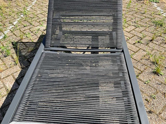 Borek - calcara - sunbed - afbeelding 6 van  6