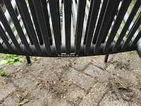 Borek - frias - garden table - afbeelding 7 van  7