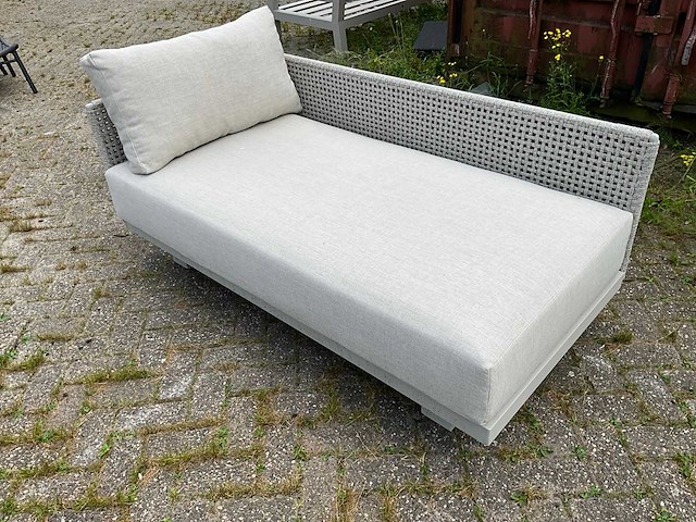 Borek - garden bench - afbeelding 1 van  8