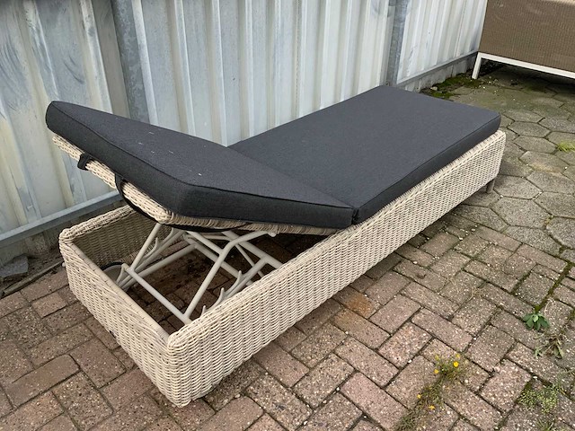 Borek - ligbed - afbeelding 4 van  10