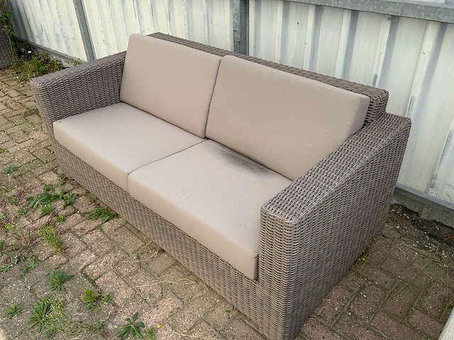 Borek - plaza - garden bench - afbeelding 3 van  8