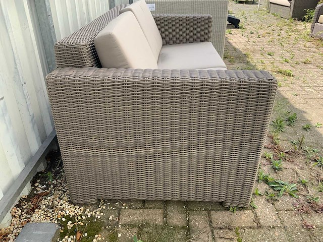 Borek - plaza - garden bench - afbeelding 5 van  8