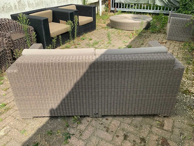 Borek - plaza - garden bench - afbeelding 7 van  8