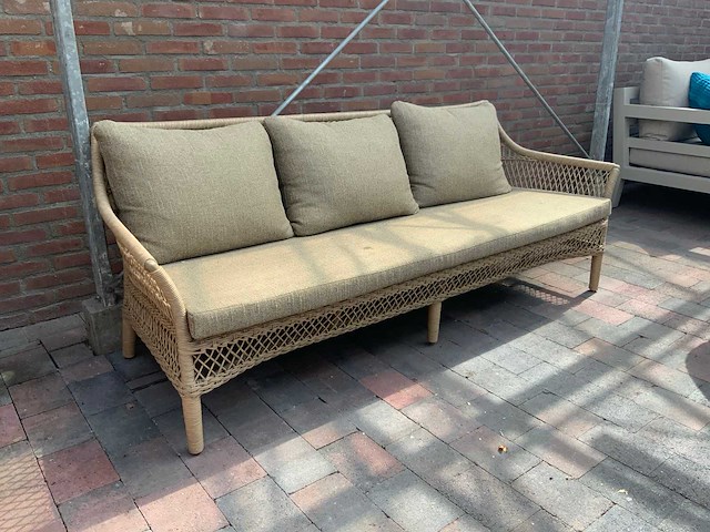 Borek - tuinbank - afbeelding 2 van  9