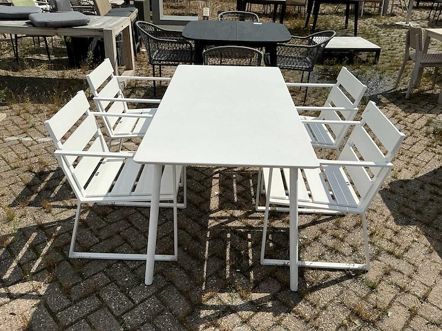 Borek - tuinset - afbeelding 6 van  11
