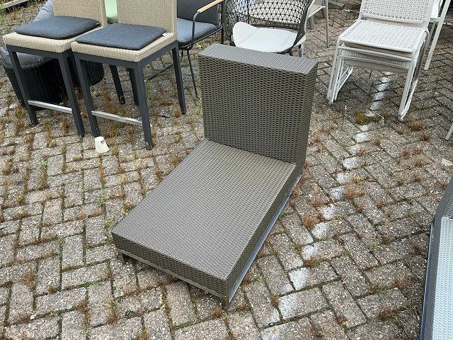 Borek - tuinstoel - afbeelding 3 van  7