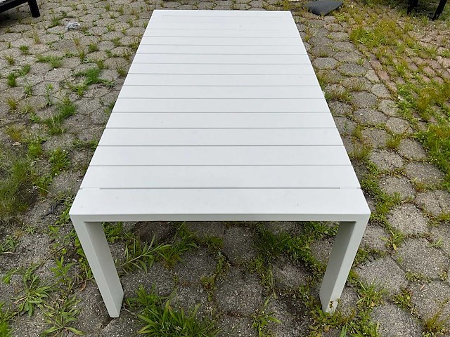 Borek - tuintafel - afbeelding 3 van  5