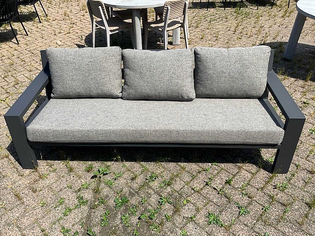 Borek - viking - garden benches - afbeelding 2 van  9