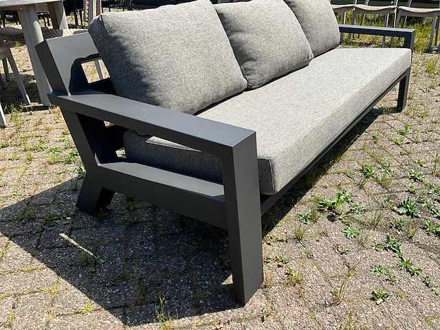 Borek - viking - garden benches - afbeelding 3 van  9