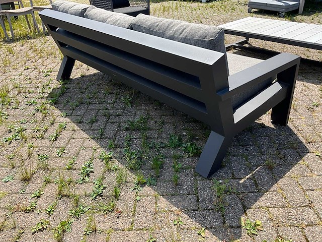 Borek - viking - garden benches - afbeelding 4 van  9