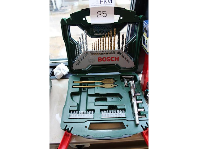 Boren- en bitset bosch. - afbeelding 2 van  5