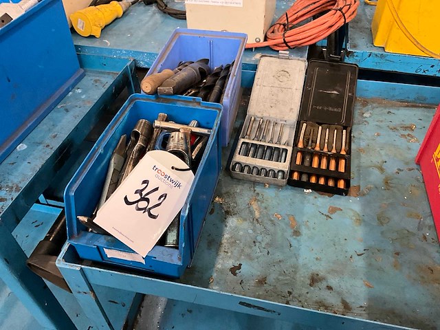 Boren en divers - afbeelding 1 van  6