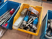 Boren, hijsogen en schuurpapier - afbeelding 8 van  10