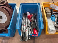 Boren, hijsogen en schuurpapier - afbeelding 10 van  10