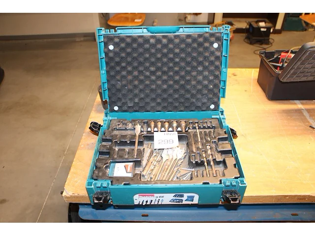 Borenkoffer makita, incompleet. - afbeelding 1 van  3