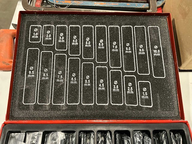 Borenset - afbeelding 4 van  4