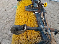 Borstel inrichting - afbeelding 4 van  5