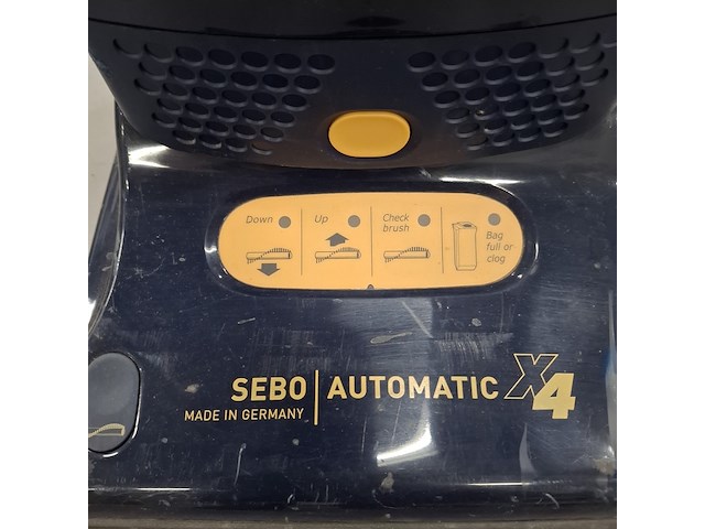 Borstel stofzuiger sebo, automatic x4 , s-klasse filtratie - afbeelding 3 van  8