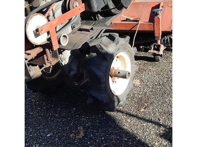 Borstelmachine iseki, a500f - afbeelding 3 van  14