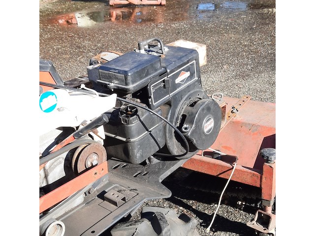 Borstelmachine iseki, a500f - afbeelding 12 van  14