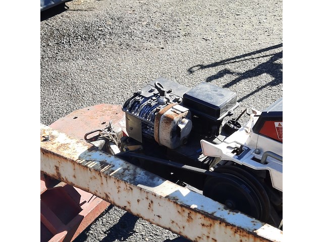 Borstelmachine iseki, a500f - afbeelding 13 van  14