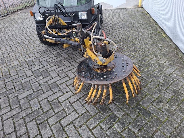 Borstelmachine, lm trac, 285, 2001 - afbeelding 29 van  38