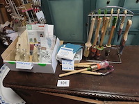 Borstels en schuurpapier - afbeelding 1 van  3