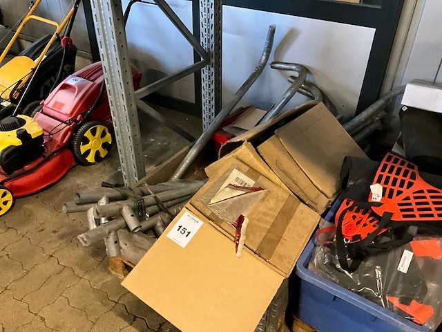 Bos- en tuin toebehoren - afbeelding 1 van  5