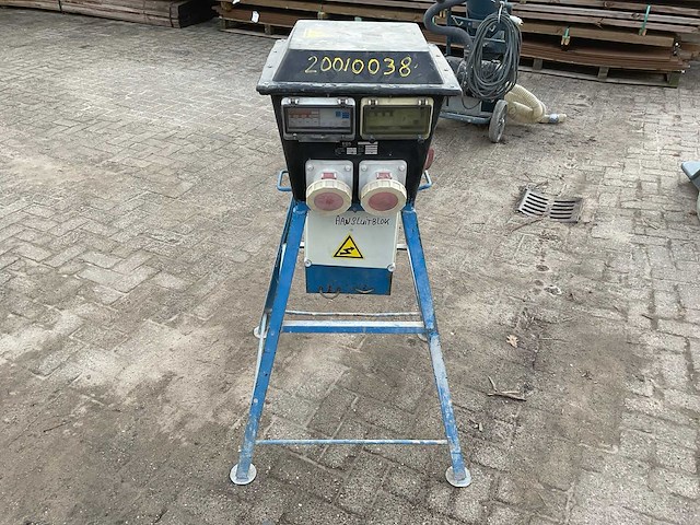 Bos elektro mid hoog zwerfstroomkast - afbeelding 1 van  7