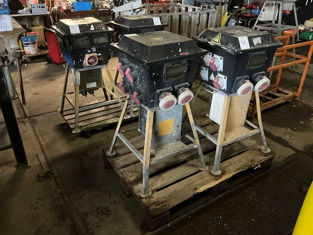 Bos elektro midi hoog bouwaansluitkast - afbeelding 1 van  3