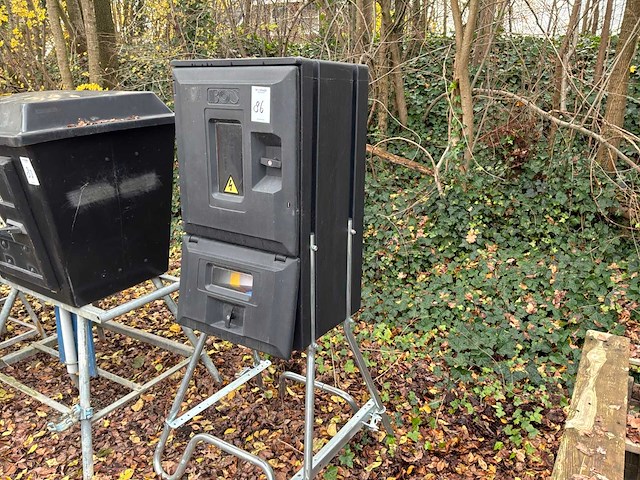 Bos laadpaal - afbeelding 1 van  7