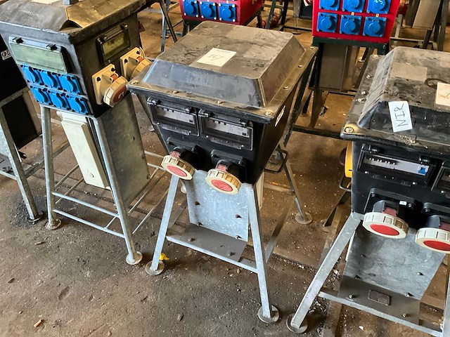 Bos midi hoog bouwaansluitkast - afbeelding 1 van  5