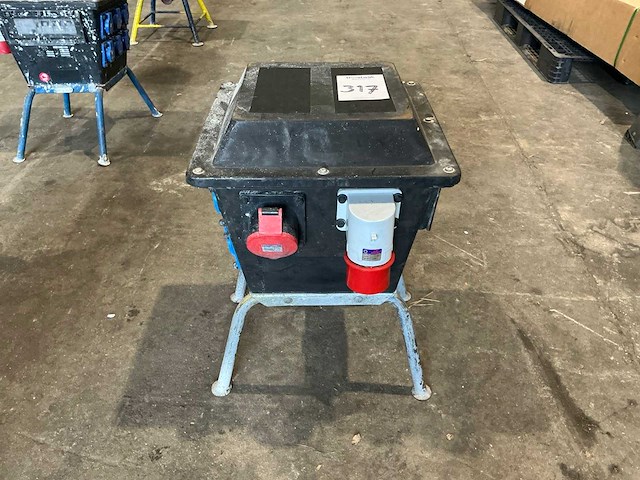 Bos stroomverdeelkast - afbeelding 1 van  8