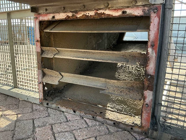 Bos wieldrecht bv zand elevator (opvoerband zand) 12,5m - afbeelding 22 van  32