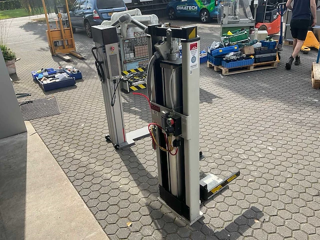 Bosch - 2002 - bakkenlift - afbeelding 3 van  7